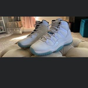 Legend Blue 11 sz 6.5
